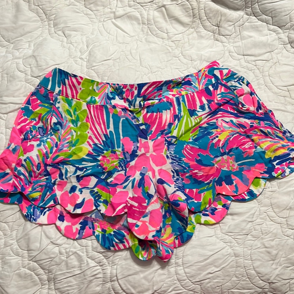 Lilly Pulitzer elastic waist shorts